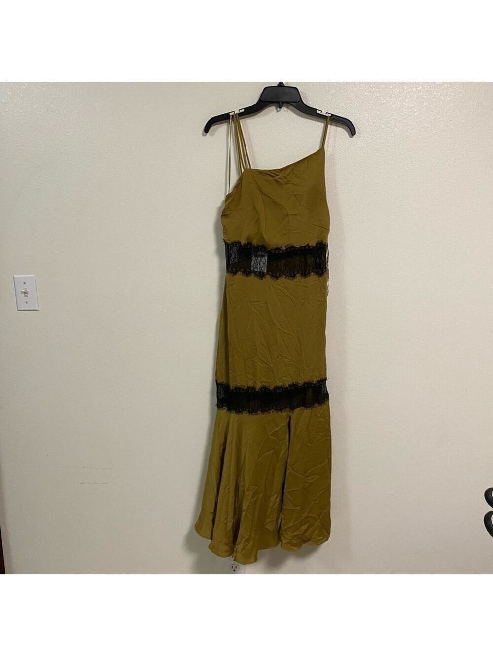 Zara Slip Dress Women’s Size XS Green Yellow black lace detail MIDI NWT